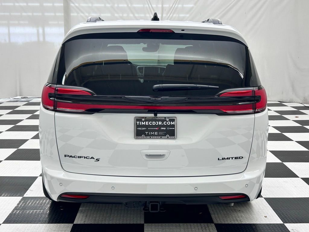 New 2026 Chrysler Pacifica Limited w/ S Appearance Package image 6