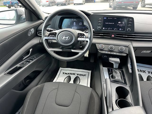 Certified 2024 Hyundai Elantra SE FWD image 20