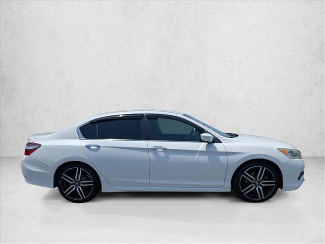 Used 2017 Honda Accord Sport image 4