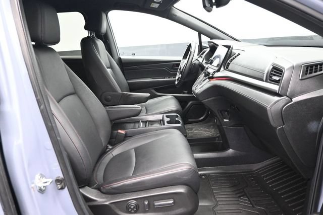 Used 2024 Honda Odyssey Sport image 13