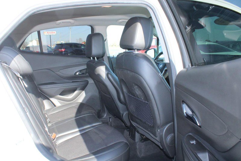 Used 2019 Buick Encore Sport Touring image 12