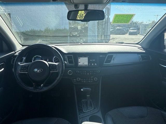 Used 2019 Kia Niro S Touring FWD image 9