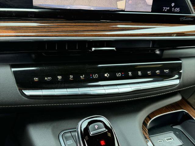 Used 2023 Cadillac Escalade ESV Luxury AWD/4WD image 32
