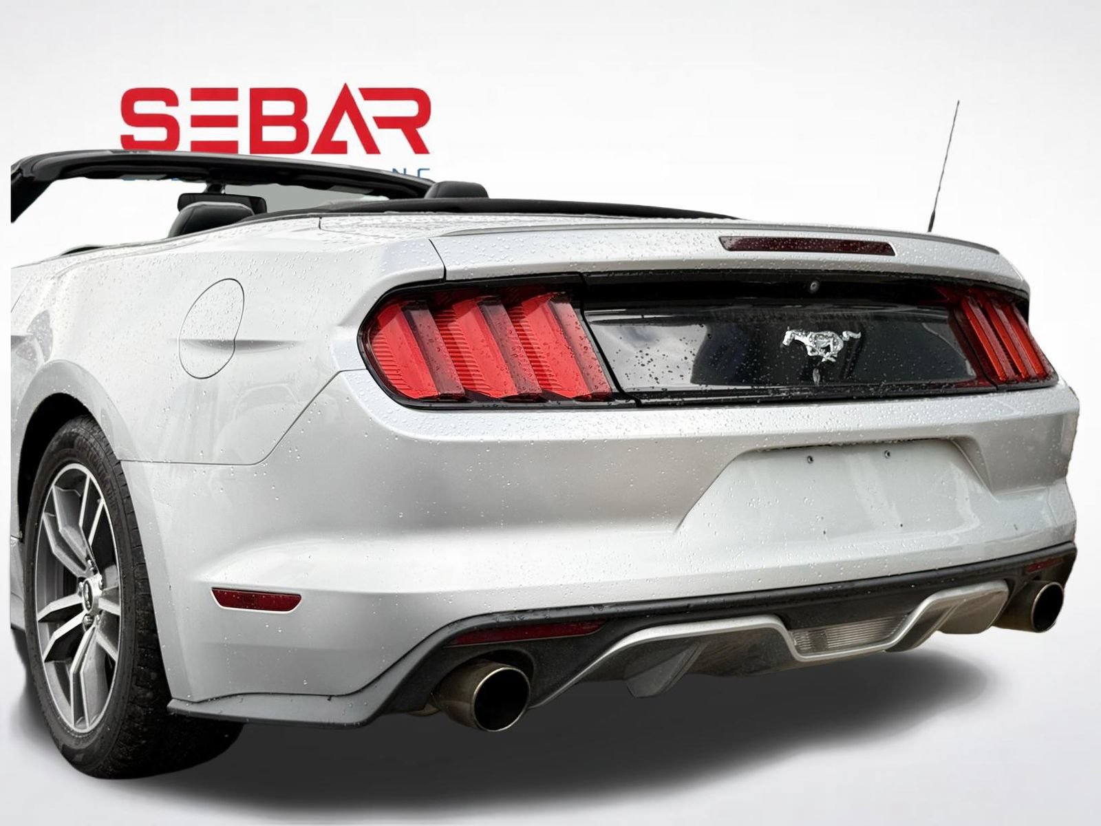 Used 2017 Ford Mustang Premium RWD image 5