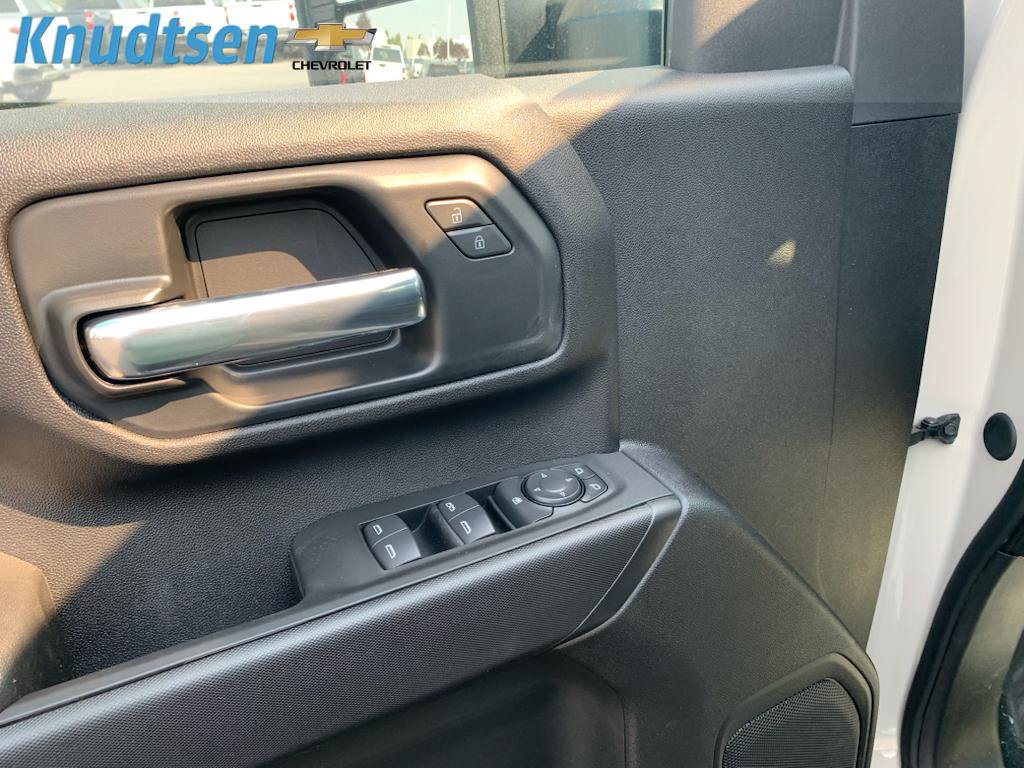 New 2026 Chevrolet Silverado 2500 Custom w/ Custom Blackout Package AWD/4WD image 22