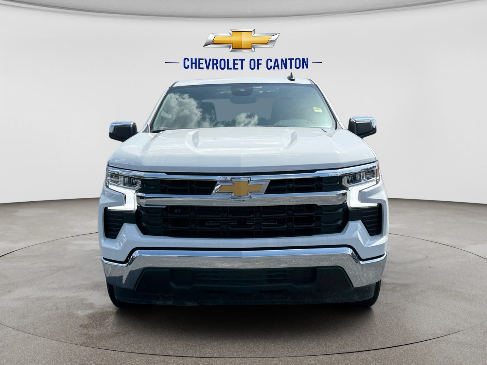 Used 2026 Chevrolet Silverado 1500 LT RWD image 2
