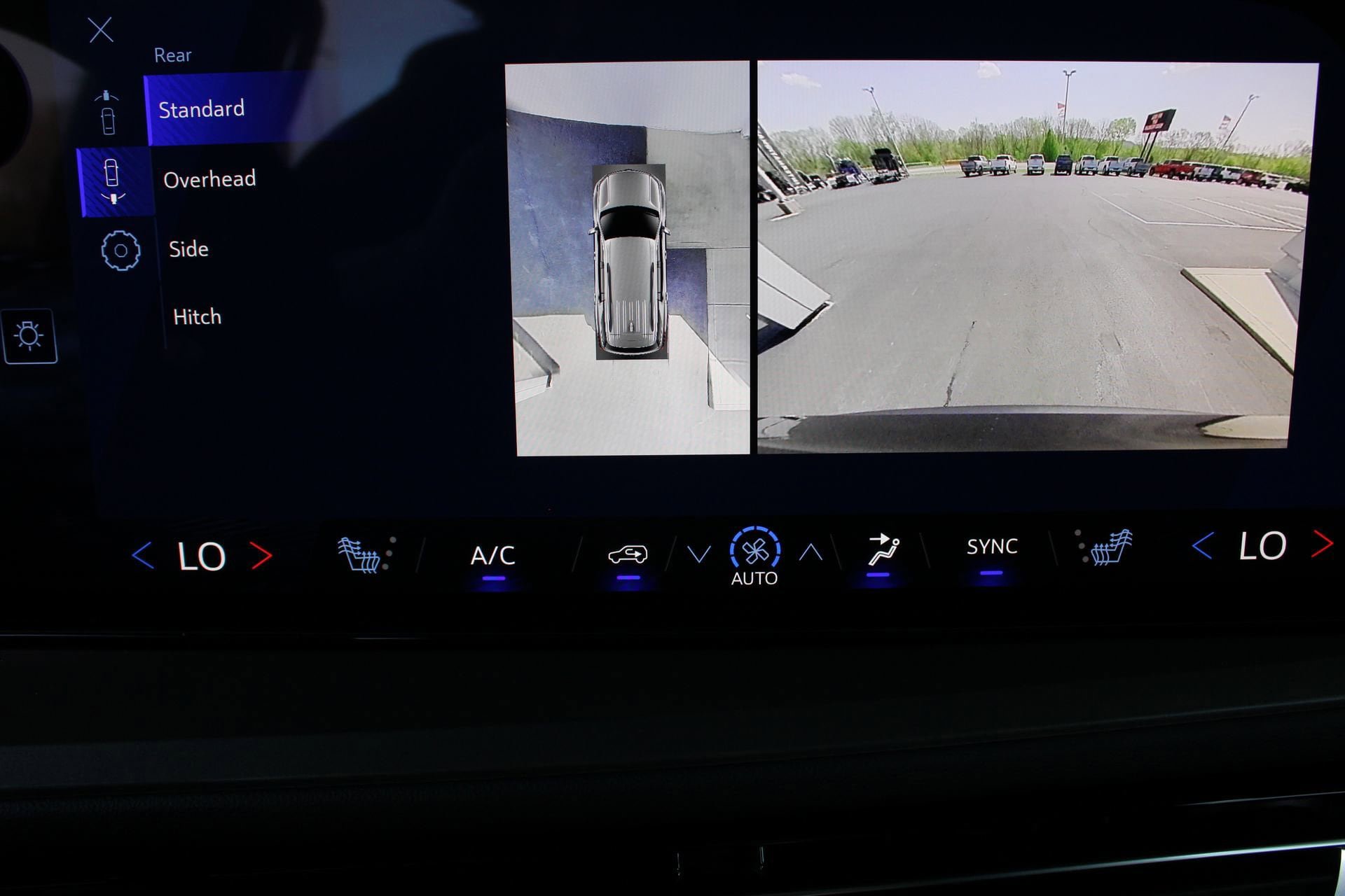 New 2026 Chevrolet Traverse LT w/ Driver Confidence Package FWD image 40