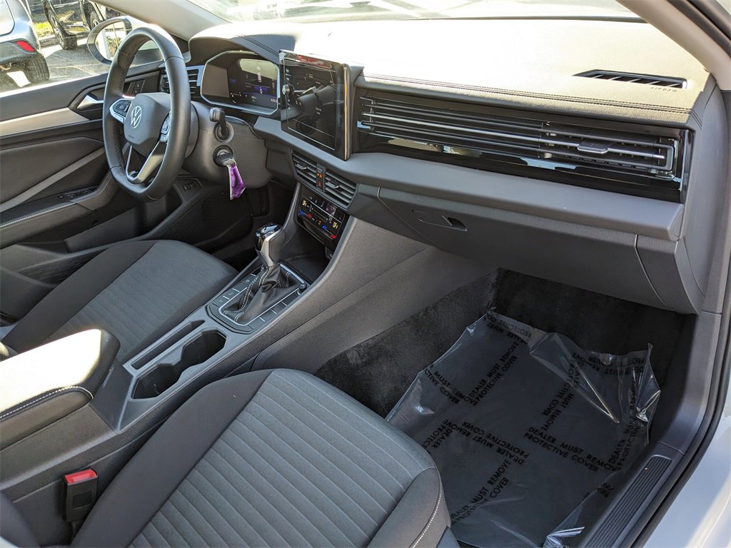 Used 2025 Volkswagen Jetta S image 10