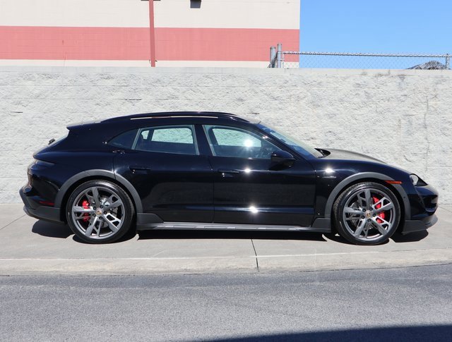Used 2024 Porsche Taycan 4S image 26