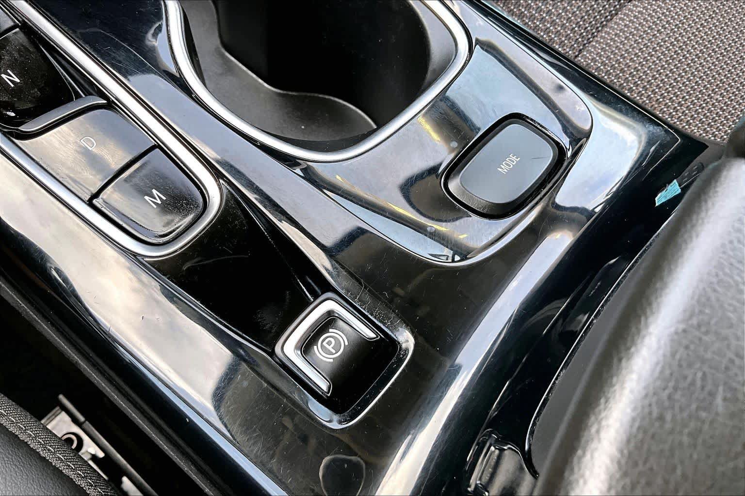 Used 2021 Buick Envision Preferred FWD image 32