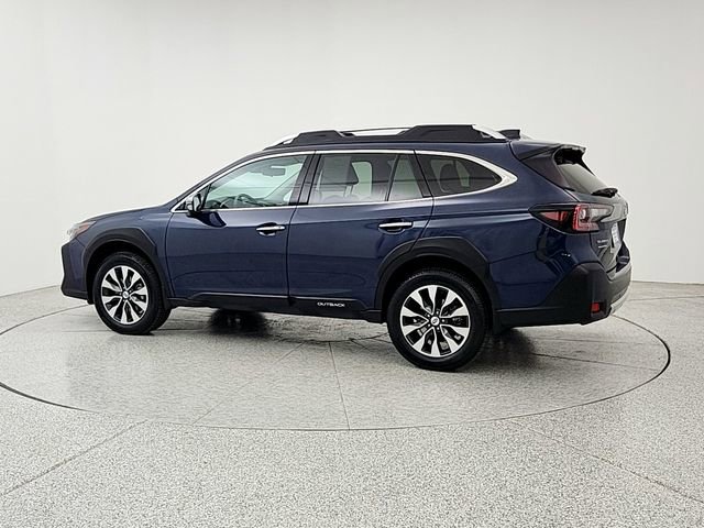 Used 2023 Subaru Outback Touring XT AWD/4WD image 7