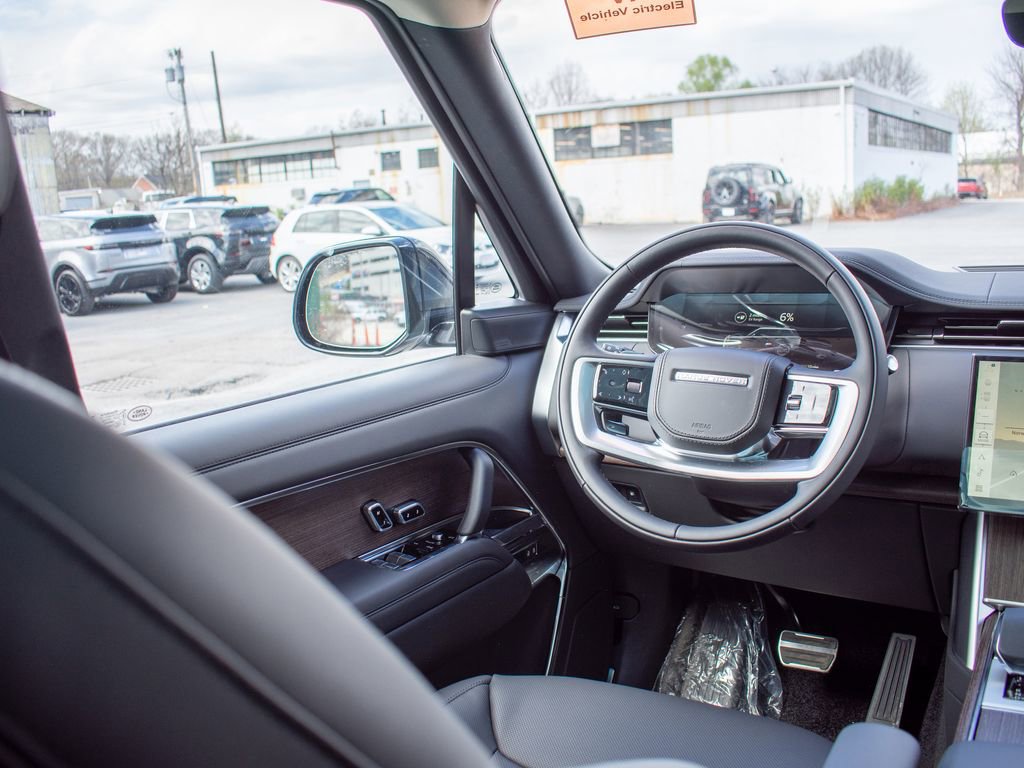 New 2026 Land Rover Range Rover SE AWD/4WD image 18