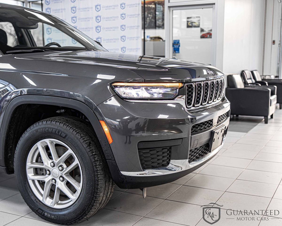 Used 2021 Jeep Grand Cherokee L Laredo w/ Luxury Tech Group I AWD/4WD image 4