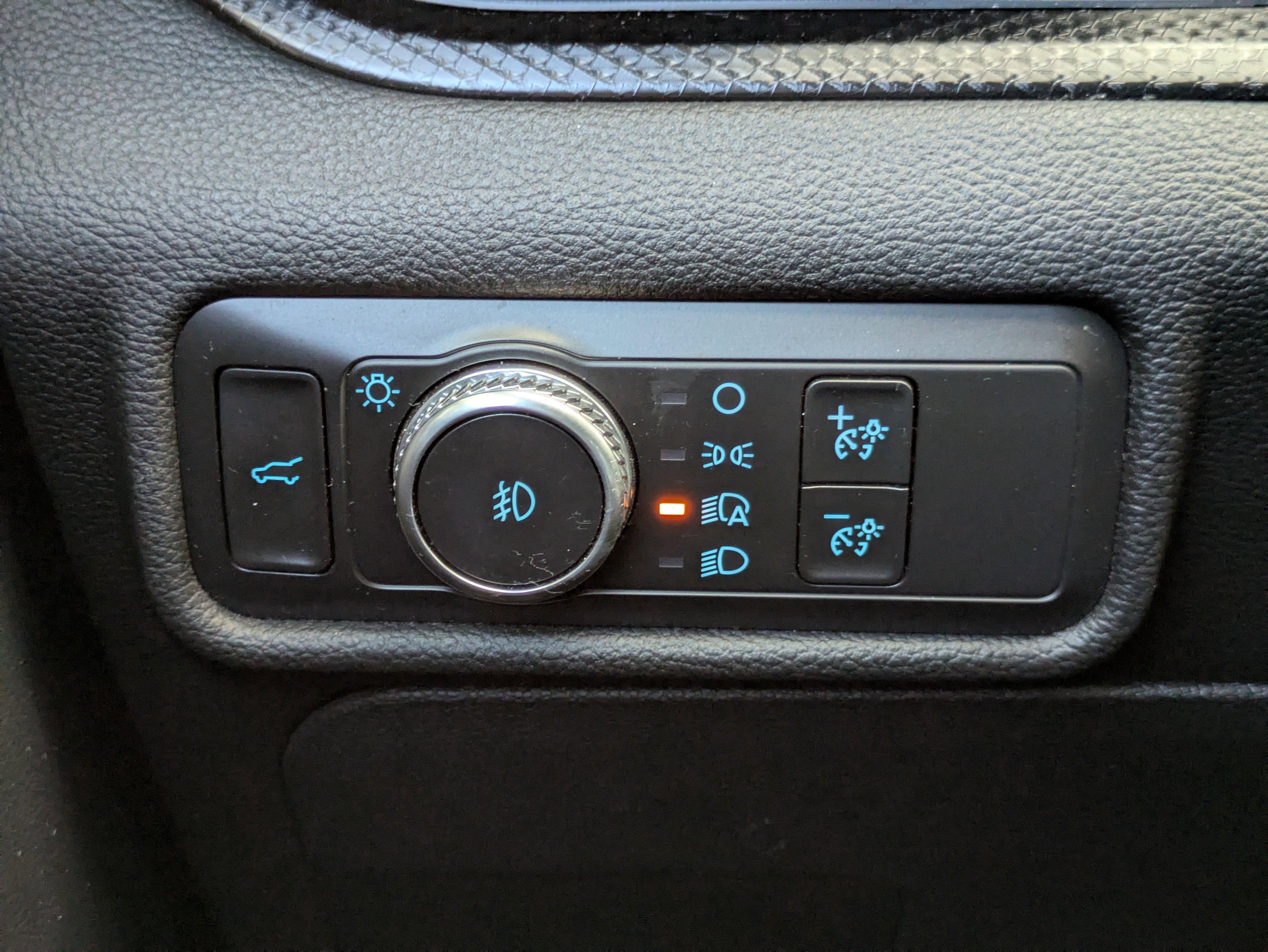 Used 2020 Ford Explorer ST w/ ST High-Performance Pack image 16