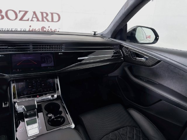 Used 2023 Audi SQ8 Prestige AWD/4WD image 28