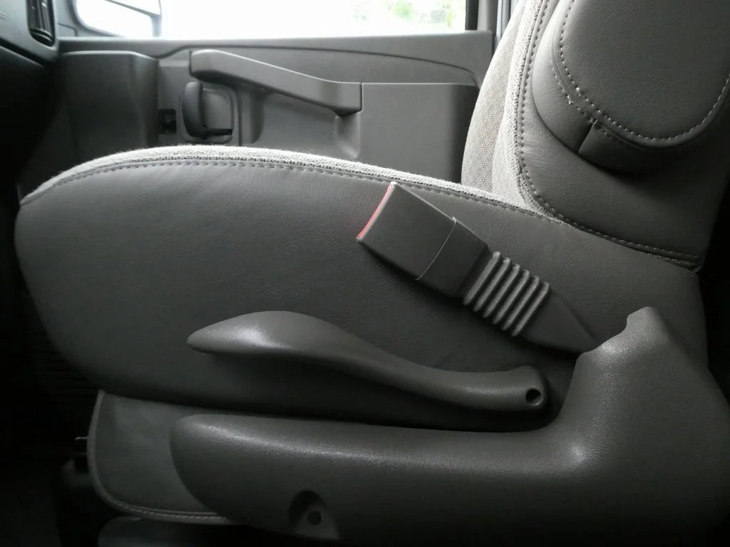 New 2025 GMC Savana 2500 w/ Driver Convenience Package image 7