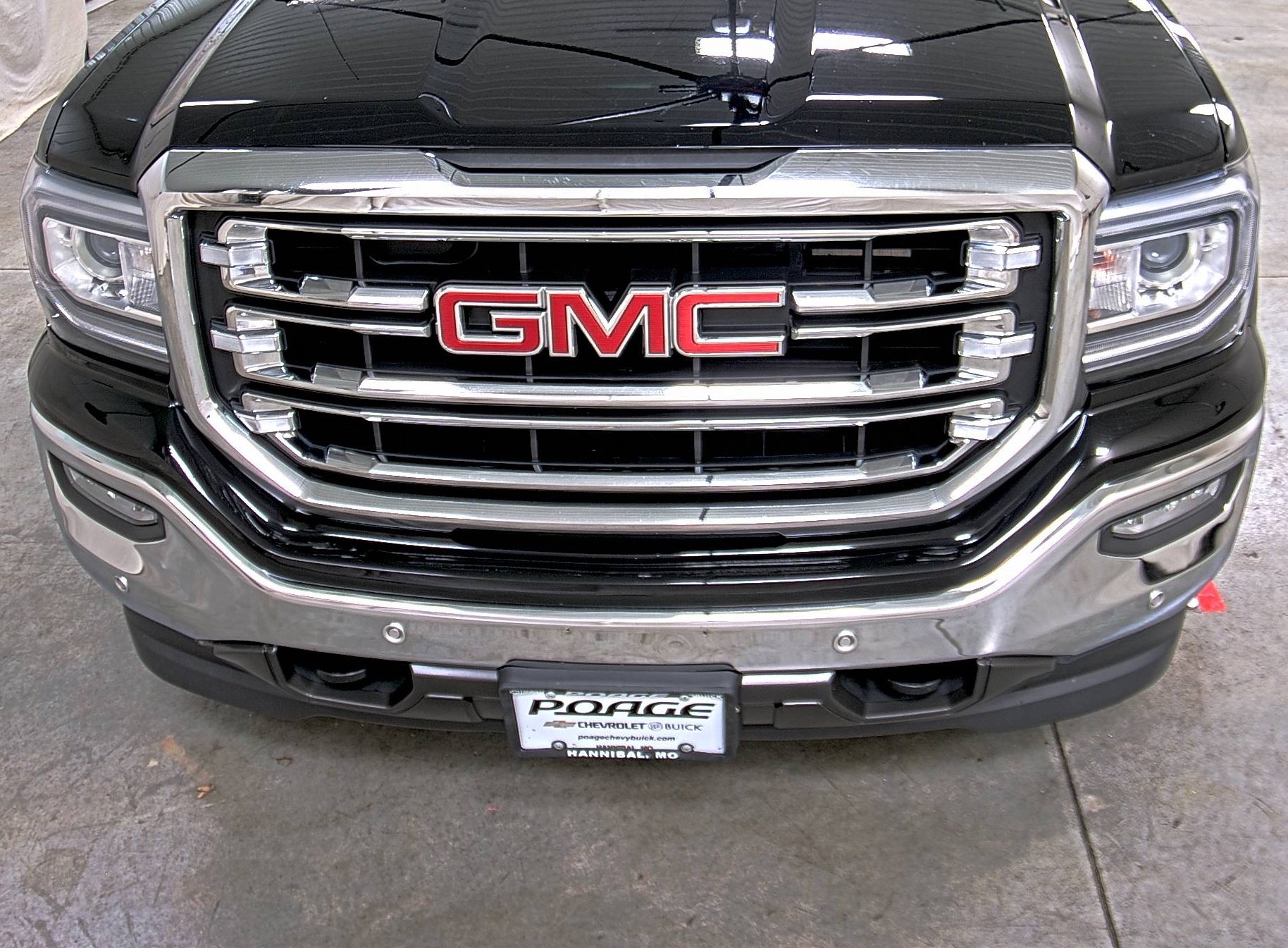 Used 2018 GMC Sierra 1500 SLT w/ SLT Premium Package image 17