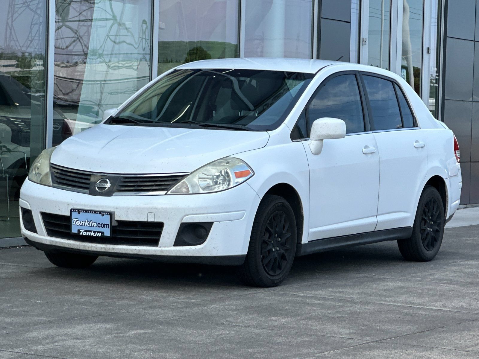 Used 2009 Nissan Versa 1.8 S FWD image 7