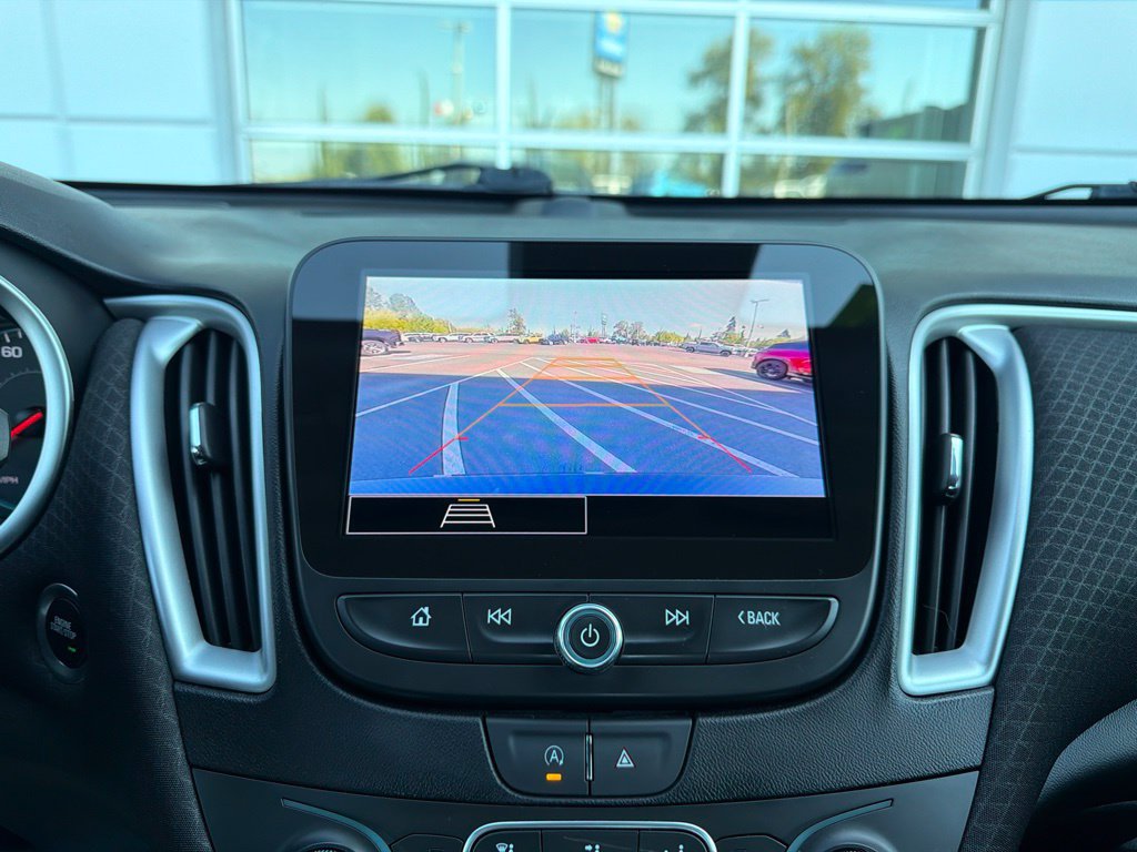 Used 2024 Chevrolet Malibu LT FWD image 14