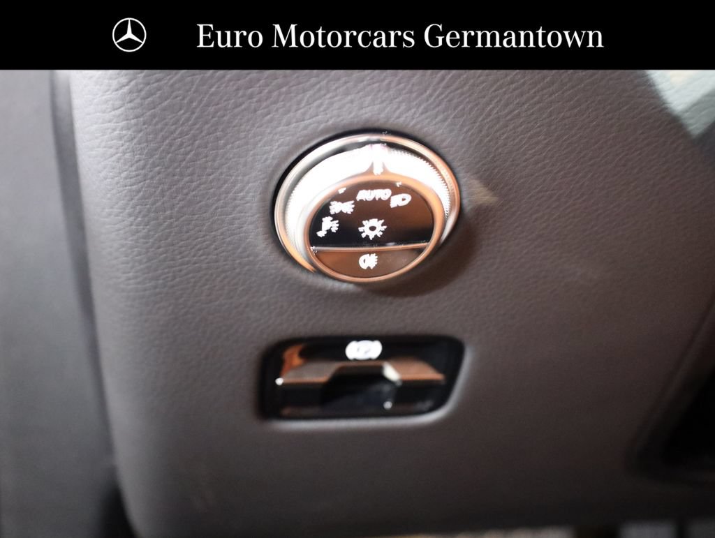 Certified 2026 Mercedes-Benz GLC 300 4MATIC image 11