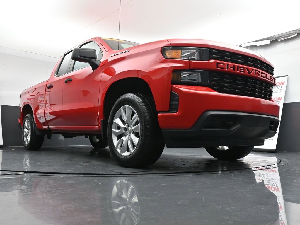 Used 2020 Chevrolet Silverado 1500 Custom w/ Custom Value Package image 32
