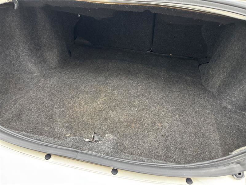 Used 2010 Dodge Avenger SXT FWD image 22