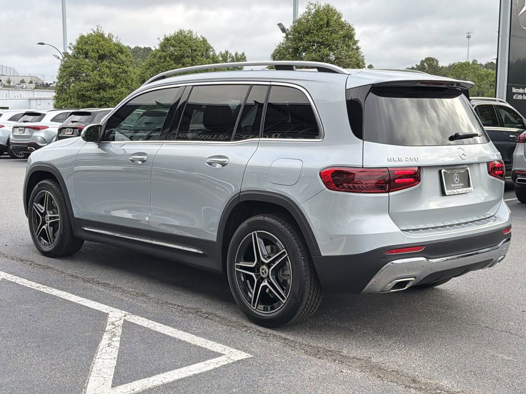 Certified 2026 Mercedes-Benz GLB 250 4MATIC image 5