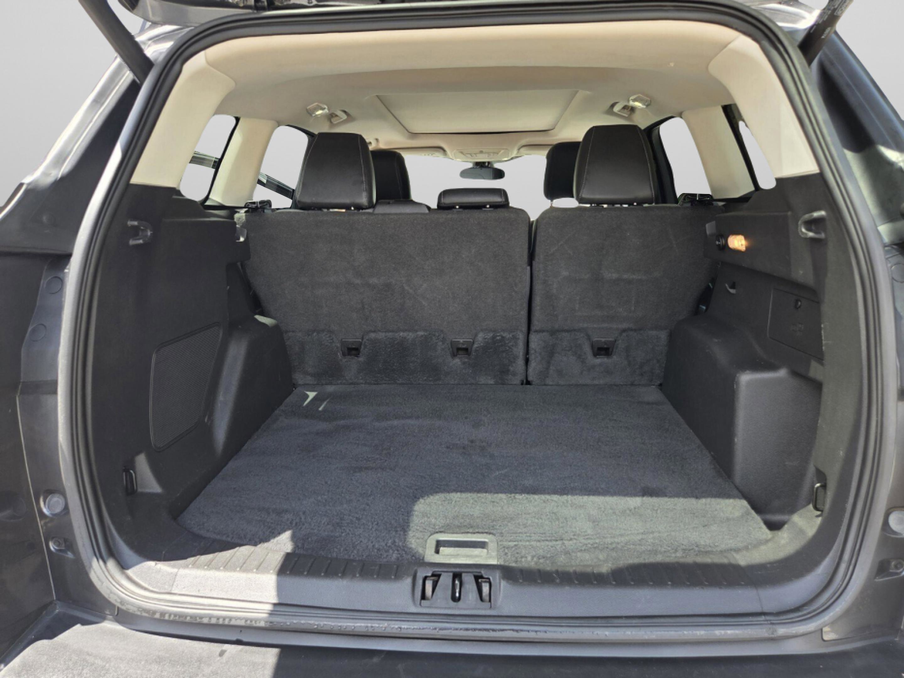 Used 2017 Ford Escape Titanium FWD image 15