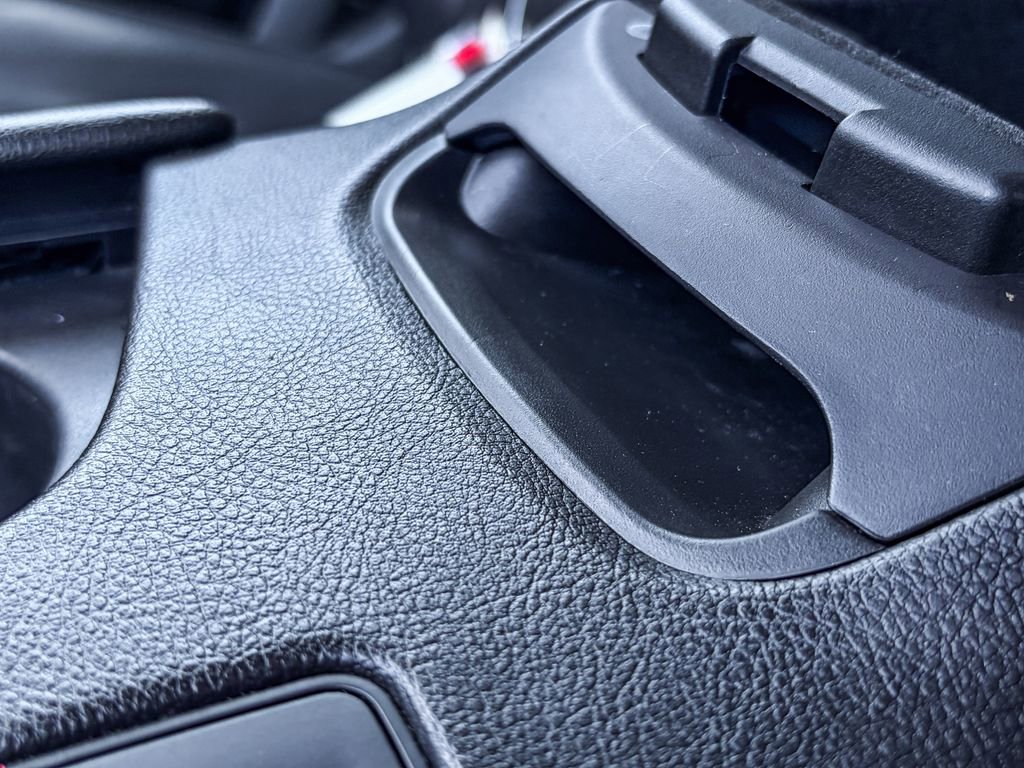 Used 2017 Cadillac XT5 Luxury w/ Driver Awareness Package image 32