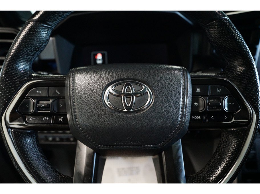 Used 2023 Toyota Tundra Platinum w/ Advanced Package AWD/4WD image 20