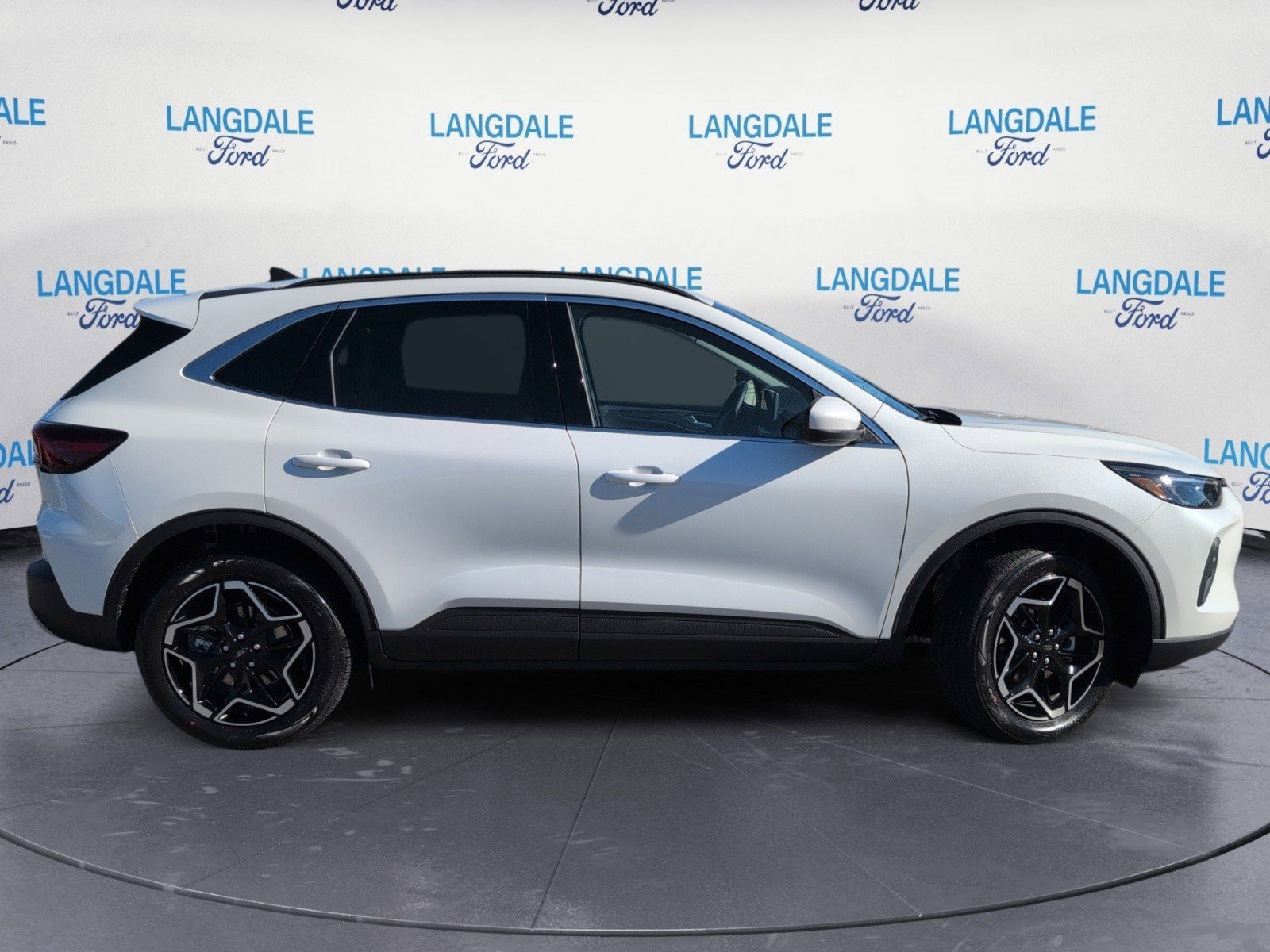 New 2026 Ford Escape Platinum image 3