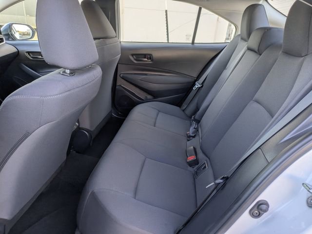 Used 2025 Toyota Corolla LE image 31