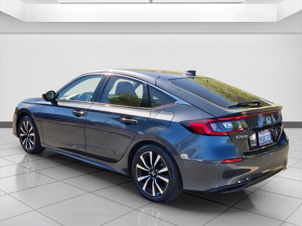 Certified 2024 Honda Civic EX-L image 7