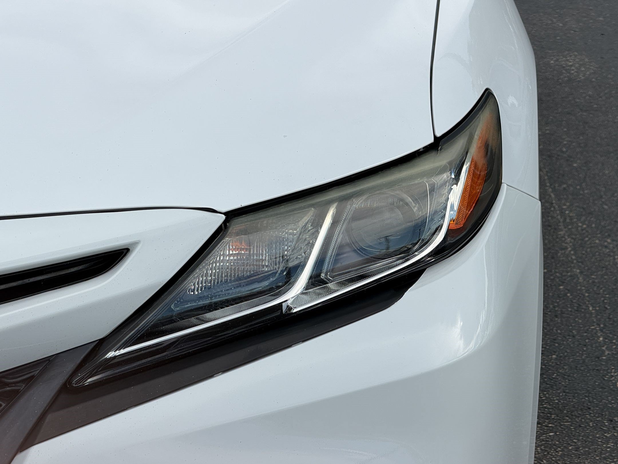 Used 2019 Toyota Camry SE FWD image 12