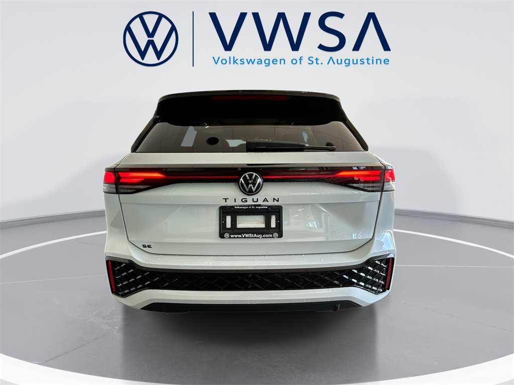 New 2026 Volkswagen Tiguan SE R-Line image 7