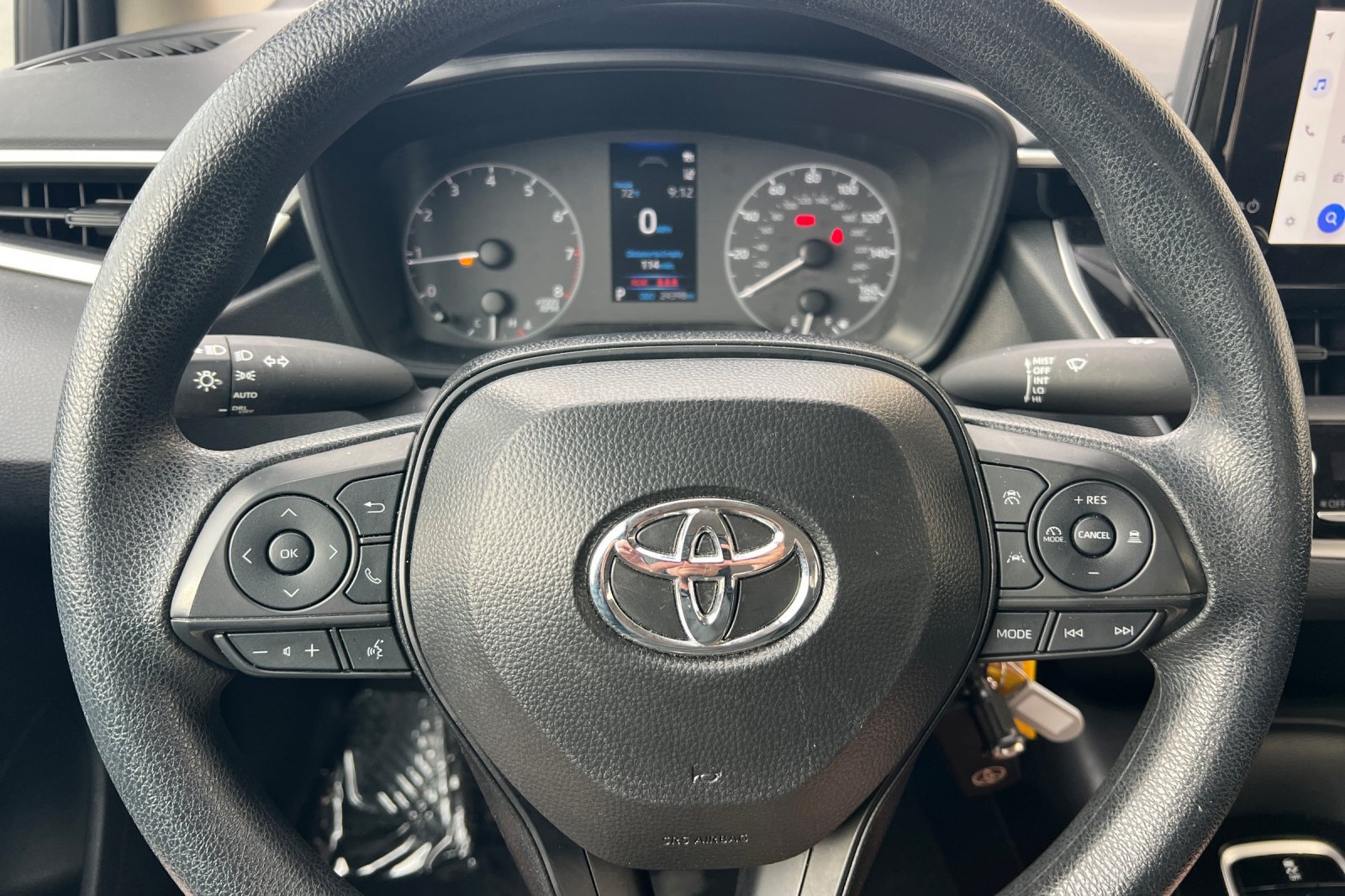 Used 2025 Toyota Corolla LE FWD image 24
