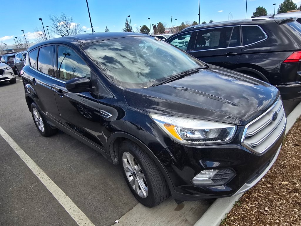 Used 2019 Ford Escape SE image 5