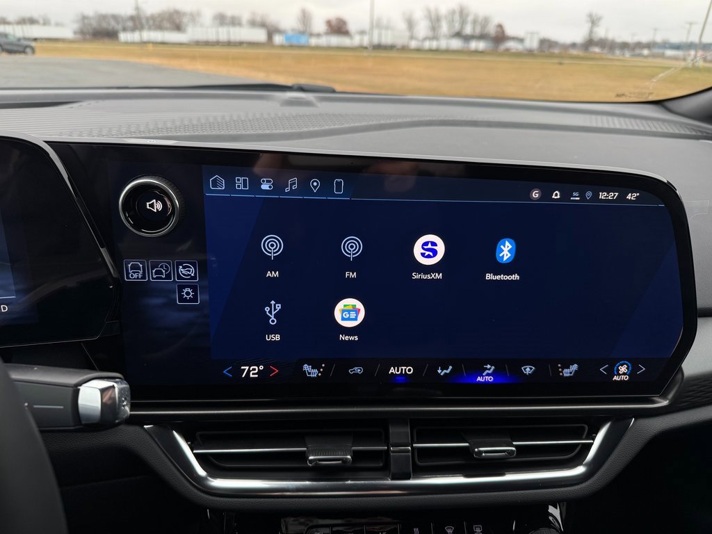 New 2026 Chevrolet Equinox EV LT image 20