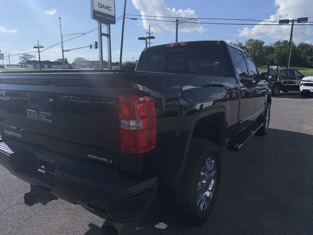 Used 2017 GMC Sierra 2500 Denali w/ Duramax Plus Package AWD/4WD image 15