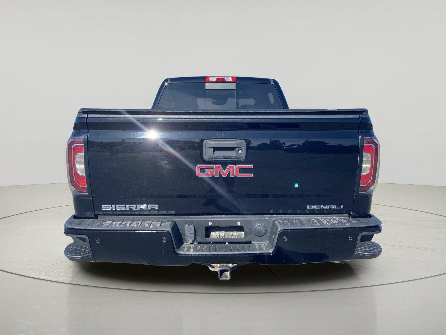 Used 2018 GMC Sierra 1500 Denali w/ Denali Ultimate Package AWD/4WD image 6