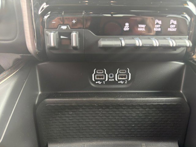 Used 2023 RAM 1500 Limited w/ Bed Utility Group image 37