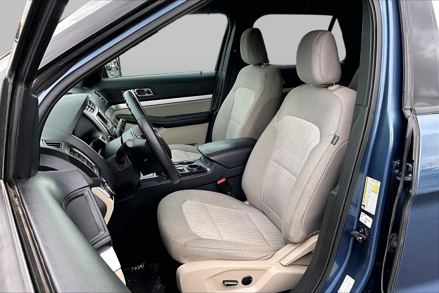 Used 2018 Ford Explorer FWD image 22
