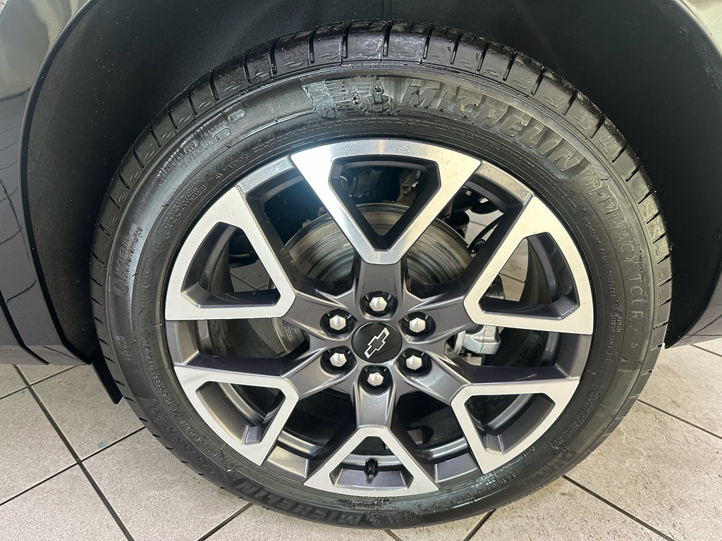 Certified 2025 Chevrolet Blazer RS w/ Enhanced Convenience Package AWD/4WD image 15