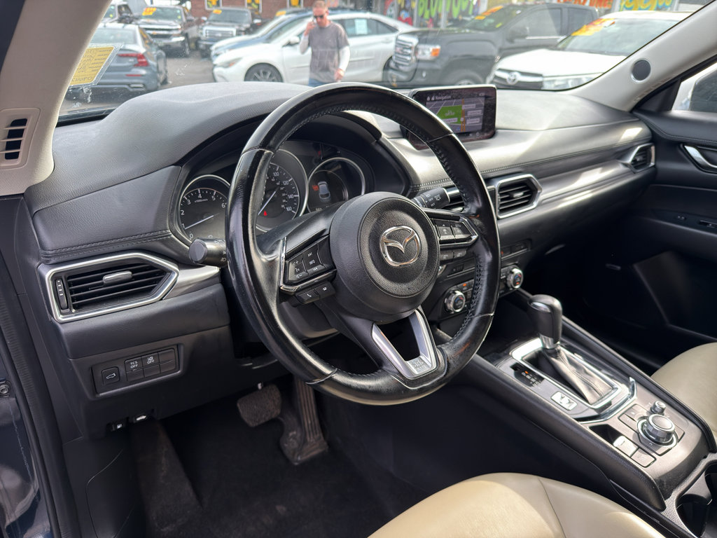 Used 2018 MAZDA CX-5 Touring w/ Preferred Equipment Package AWD/4WD image 13