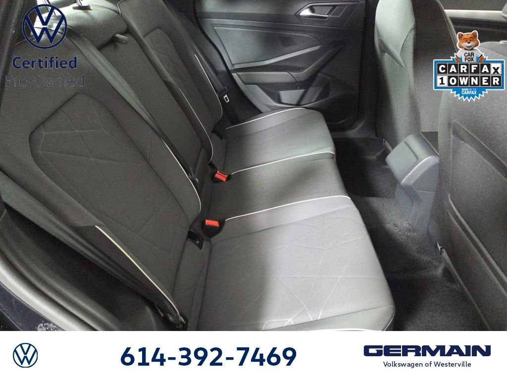 Certified 2025 Volkswagen Jetta Sport image 19