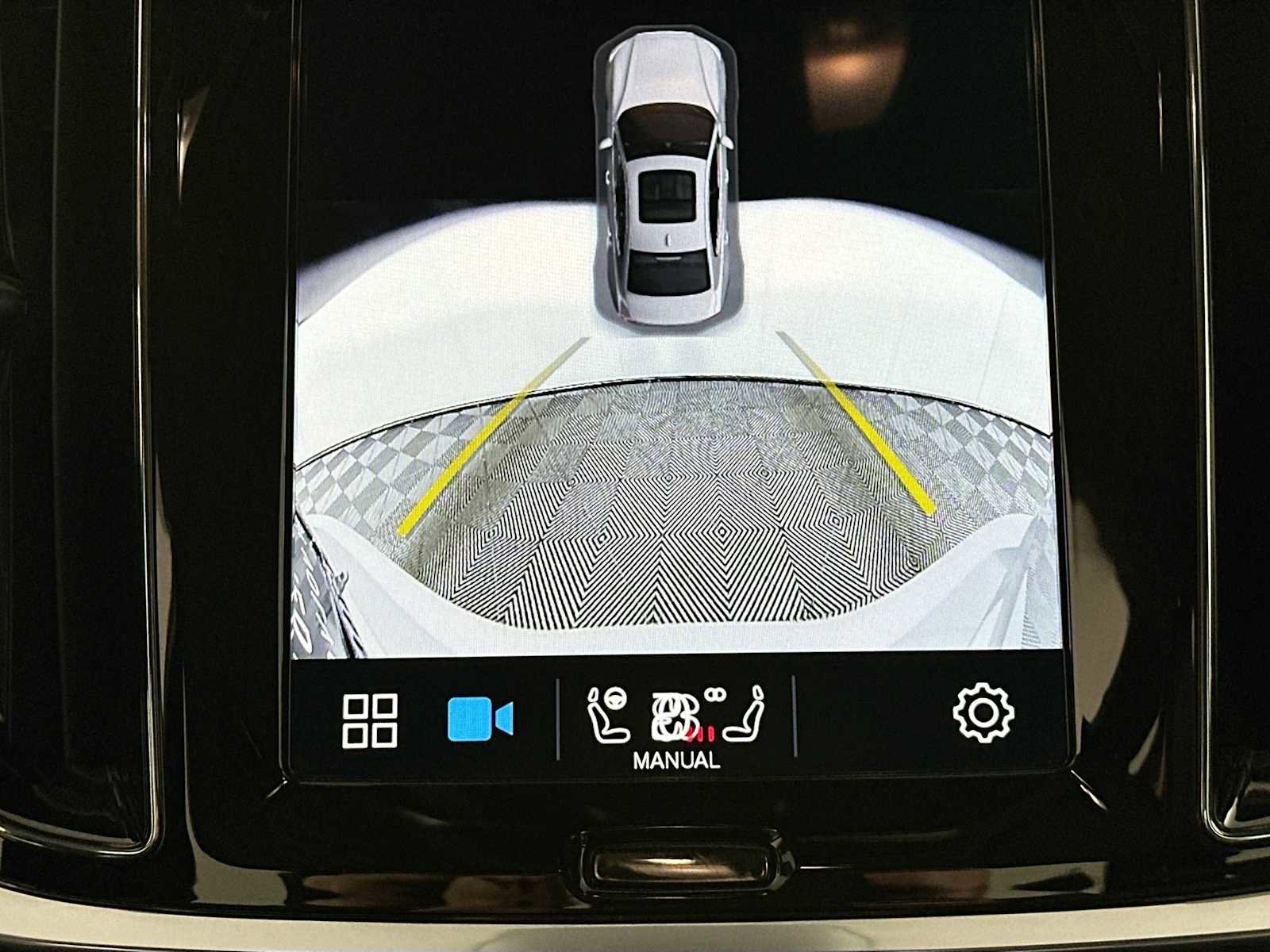 Used 2025 Volvo S60 B5 Core image 14