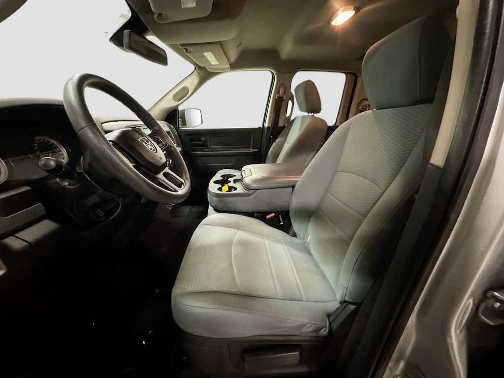Used 2019 RAM 1500 Express AWD/4WD image 22