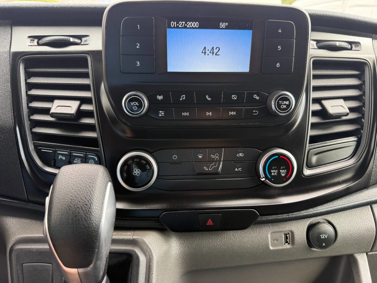 Used 2025 Ford Transit 250 250 AWD 3dr LWB Medium Roof Ca image 34