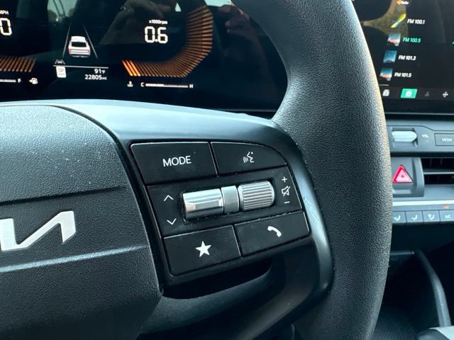 Certified 2025 Kia K4 FWD image 17