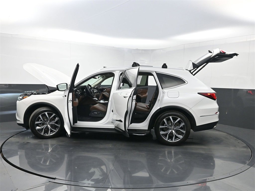 Used 2024 Acura MDX SH-AWD w/ Technology Package image 44